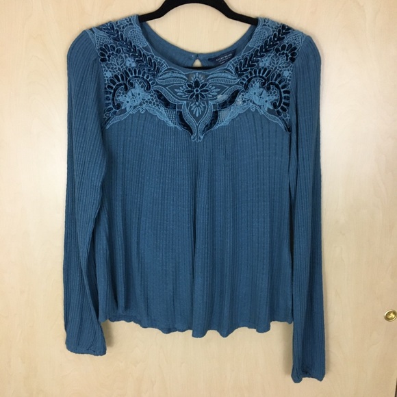 Lucky Brand Tops - NWT Lucky Brand Teal Velvet Floral Embroidered Top